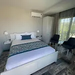 Hotel Oliva Butik 3*