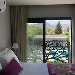 Hotell Oliva Butik 3*